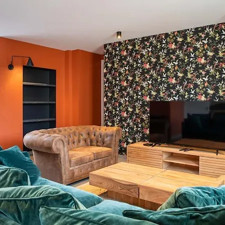 Maison 8 Sdb Privees Ideal Groupes & Pros Шато-Гонтье